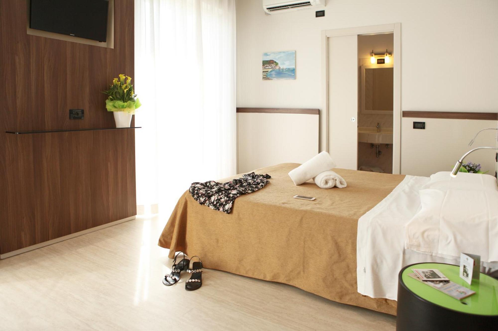 Hotel Mondial Porto Recanati Exterior foto