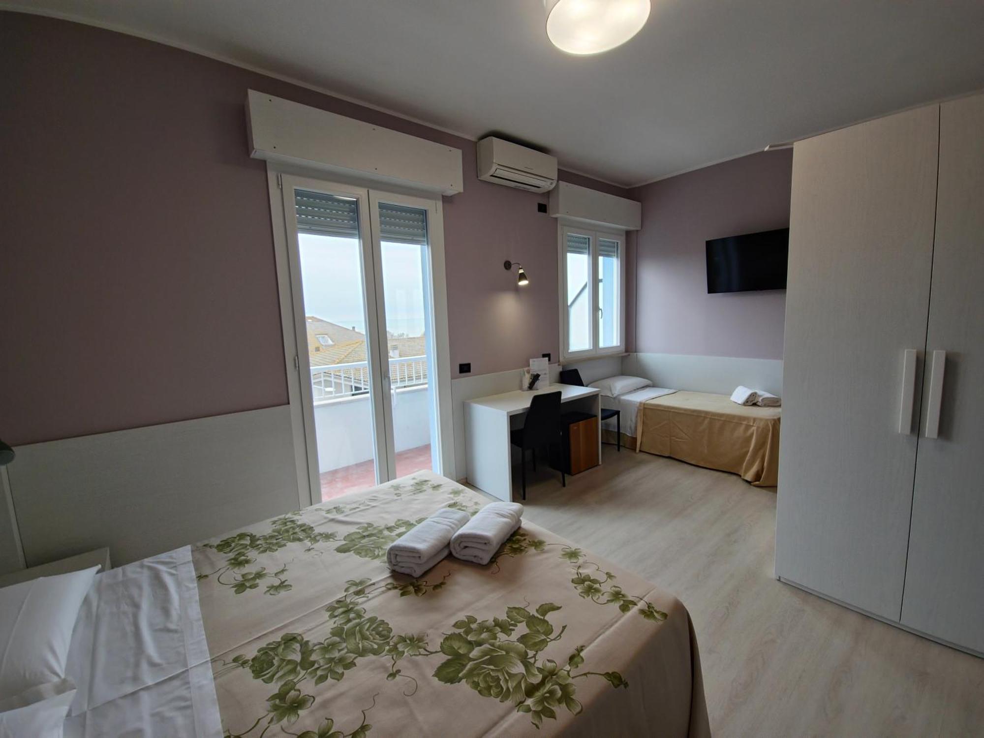 Hotel Mondial Porto Recanati Exterior foto