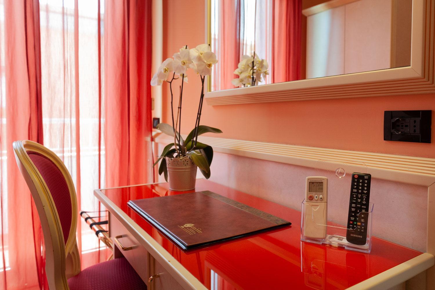 Hotel Mondial Porto Recanati Exterior foto