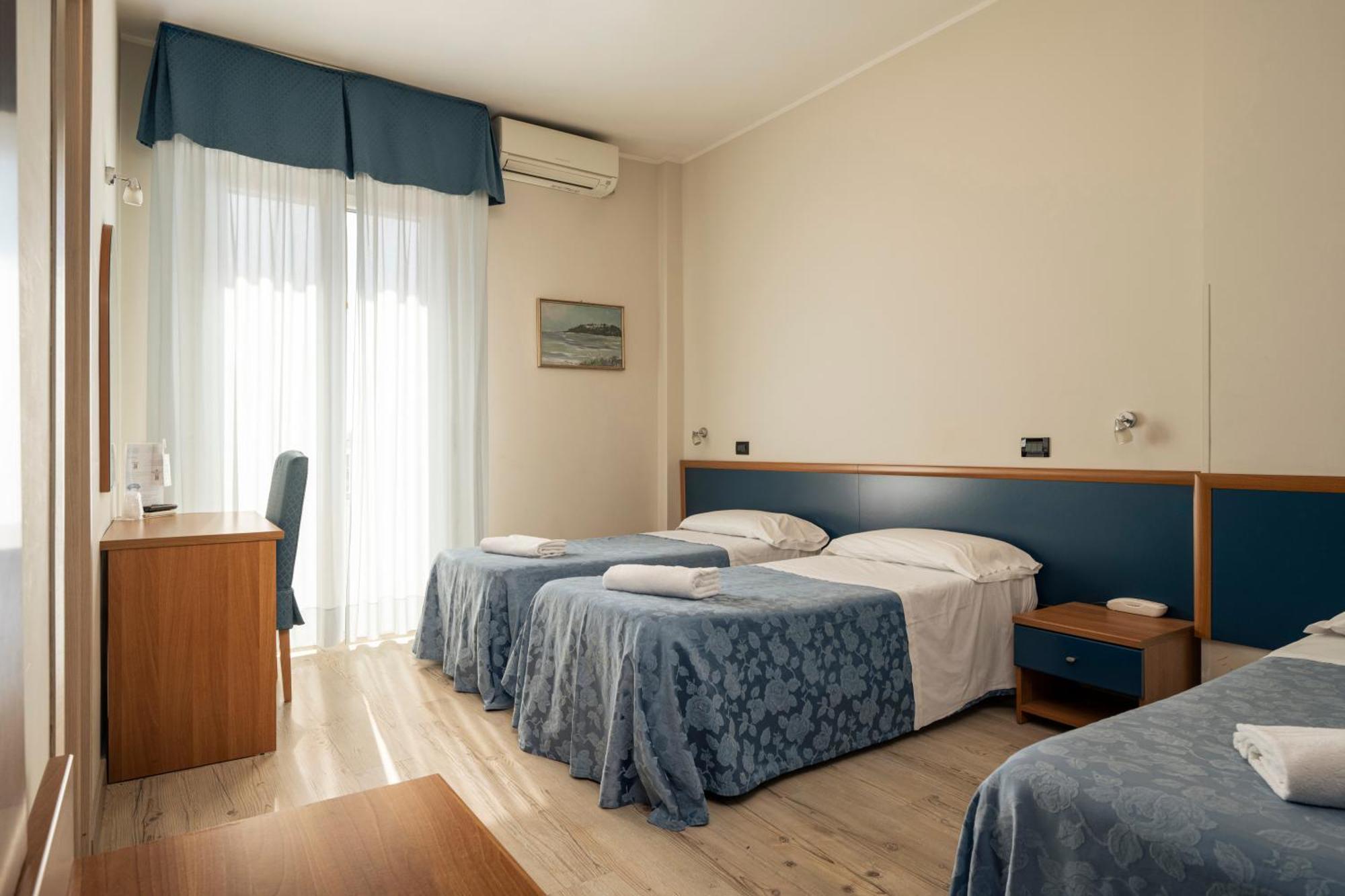 Hotel Mondial Porto Recanati Exterior foto